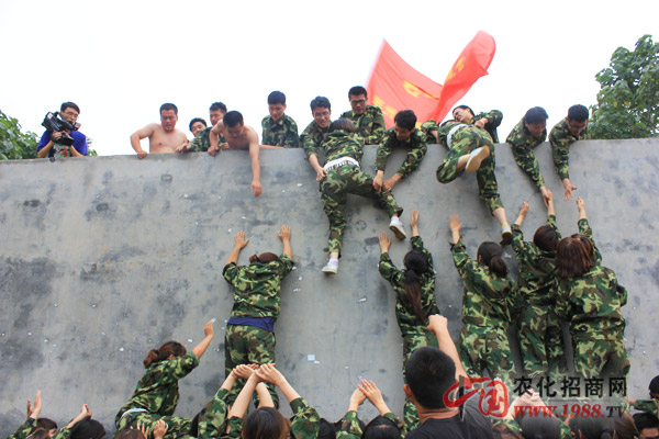 ���I(y��)��-�]�ЈF(tu��n)�(du��)�ĺ������κ��˶��y����Խ��