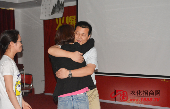 ȫ���Ը����c�F(tu��n)꠹����L