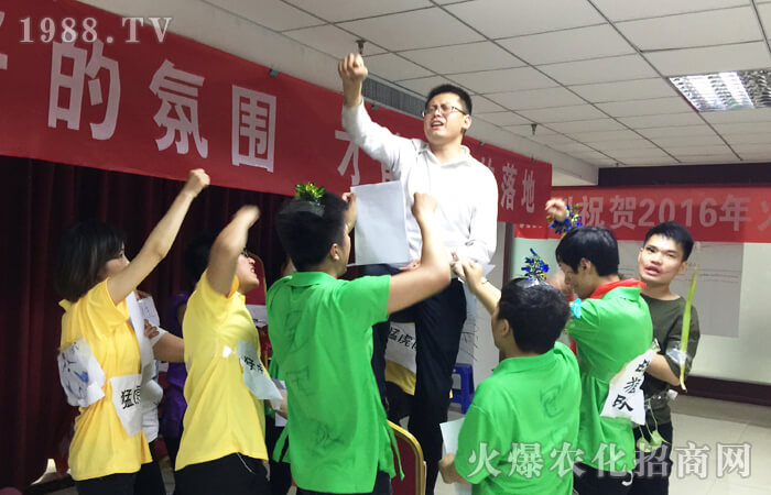 ׌�ж�֮�İ��S��(m��ng)��ĳ���w��