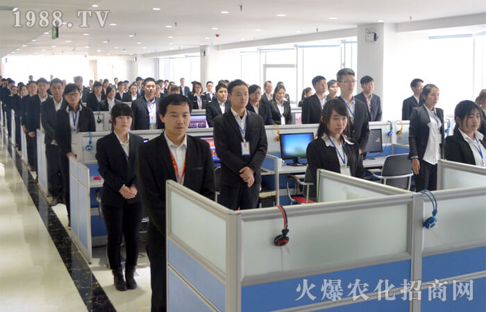 �ж��������҂�һ·ͬ��