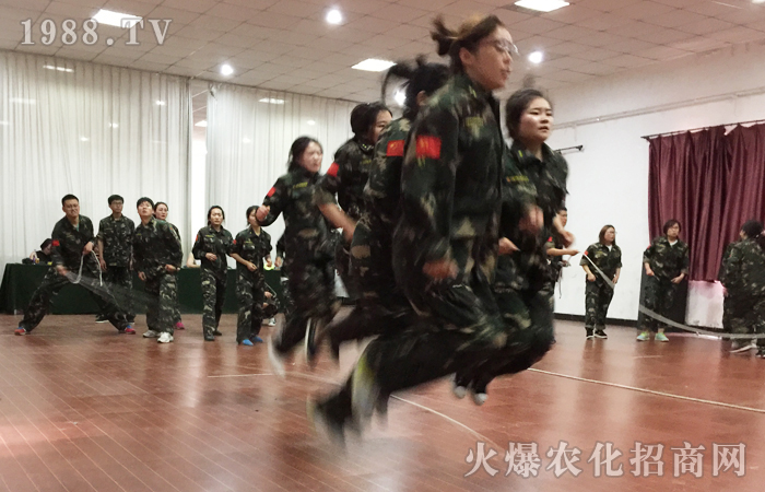 ȫ���Ը�������չ�������m(x��)����ÿһ��