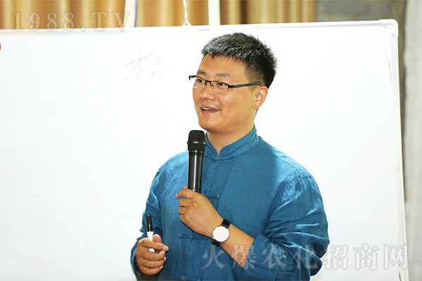 �����y������������