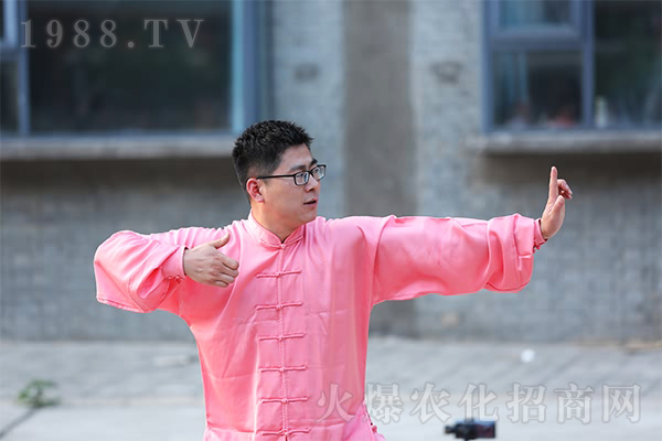 ���Լ���������ˮ���������(zh��ng)��