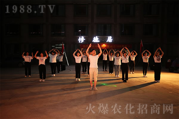 ���мtɫ���򣬌W�����W��(j��ng)�����𱬾W(w��ng)2021�Ͼ�ɽ֮����