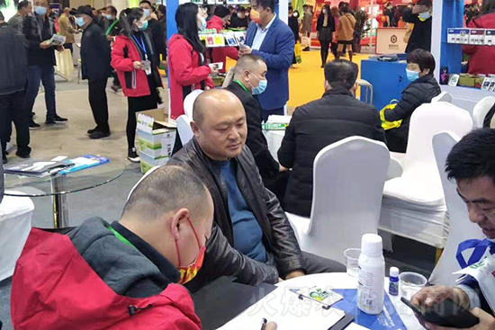 植物病毒病的“克星”!速殺蚜蟲白粉虱,,持效期長達40天!