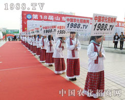 �r(n��ng)�����̾W(w��ng)��(zh��n)ʿ��һ·��ǰ��Ц��Ⱥ����