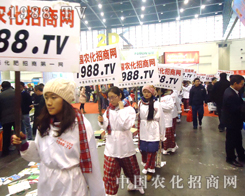 �r(n��ng)����(zh��n)ʿ���e1988.TV��¶�����ŵ�Ц��