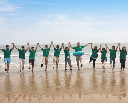 ��ɫ��Ϧ��£�ÿ������Ę���W�F(xi��n)���f��(y��n)��ʥ���Ĺ�â��