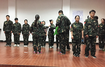 ���س��Z����Ը�����Լ��S�µđ��P�Z����