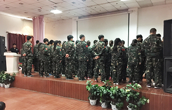 ����������һ���x���㶼Ҫ�ٷְوԳ���